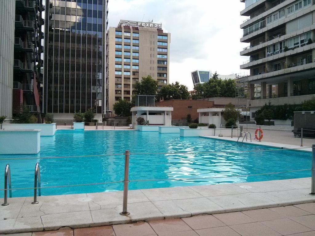 Apartamento Calle Mauricio Legendre Madrid Oda fotoğraf