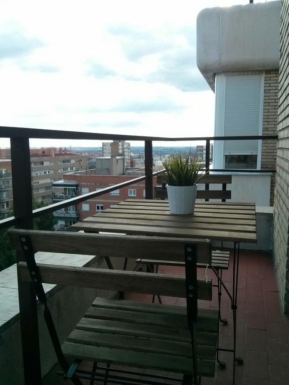Apartamento Calle Mauricio Legendre Madrid Oda fotoğraf