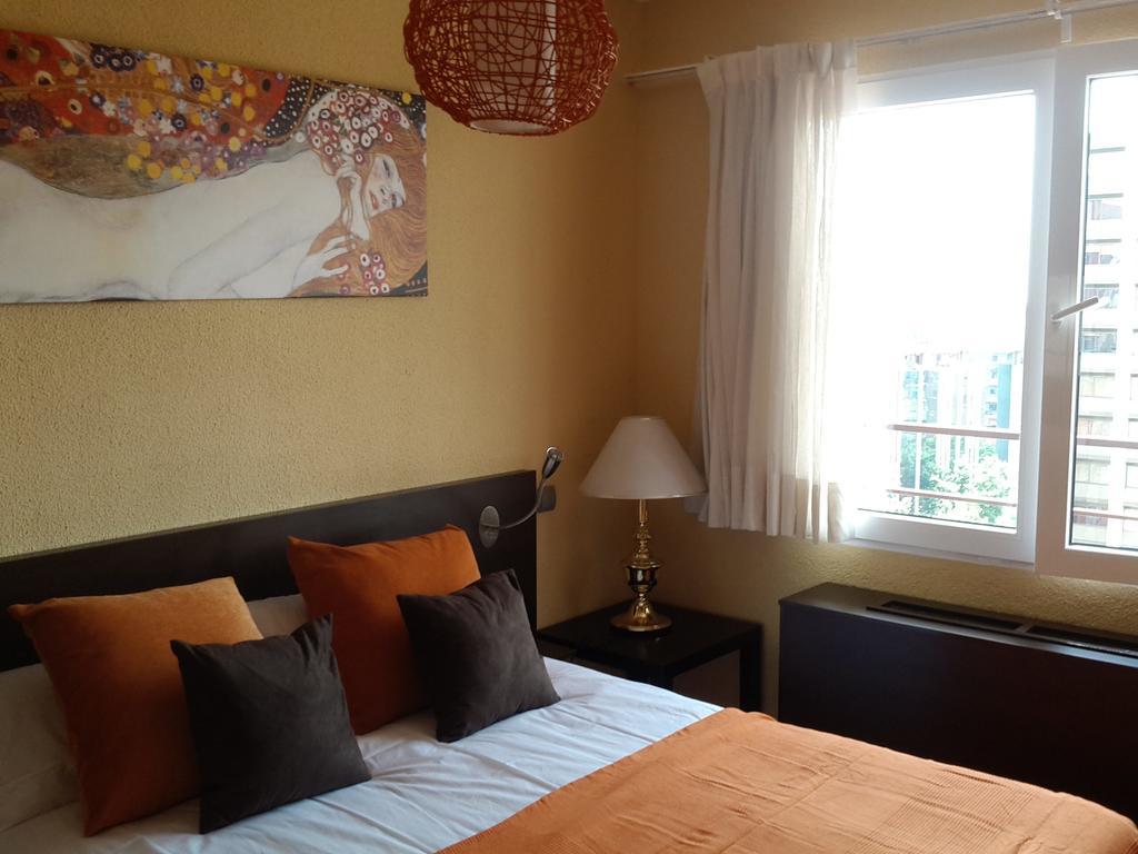 Apartamento Calle Mauricio Legendre Madrid Oda fotoğraf